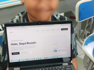 Buat Website dengan AI